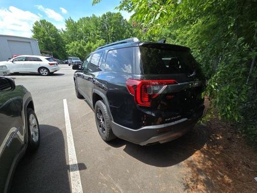 2022 GMC Acadia AWD AT4