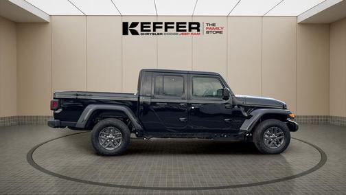 2026 Jeep Gladiator Sport S