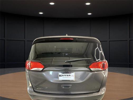 2020 Chrysler Pacifica L