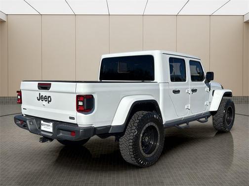 2022 Jeep Gladiator Overland