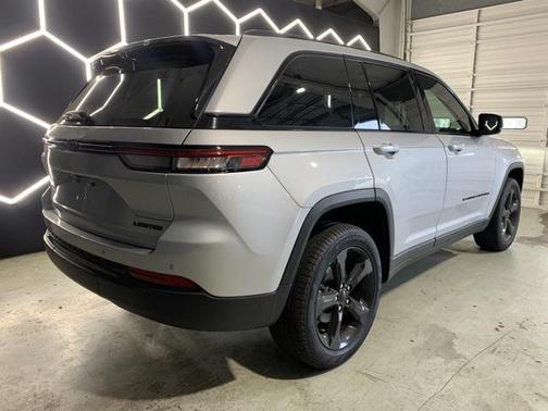 2025 Jeep Grand Cherokee Limited X
