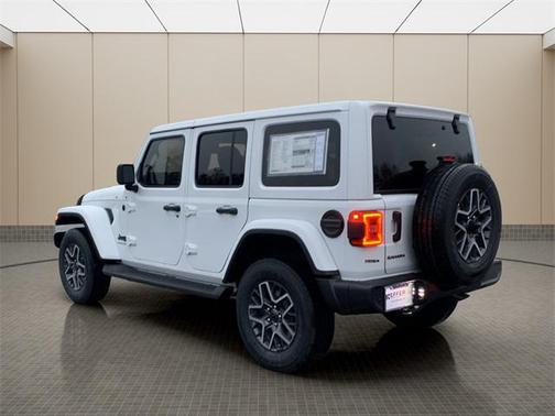 2026 Jeep Wrangler 4-Door Sahara 4x4