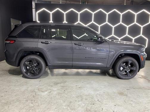 2025 Jeep Grand Cherokee Limited X
