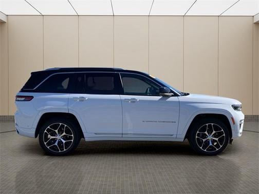 2022 Jeep Grand Cherokee 4xe Summit Reserve