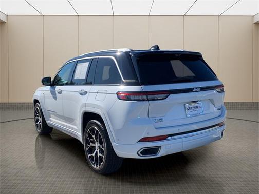 2022 Jeep Grand Cherokee 4xe Summit Reserve