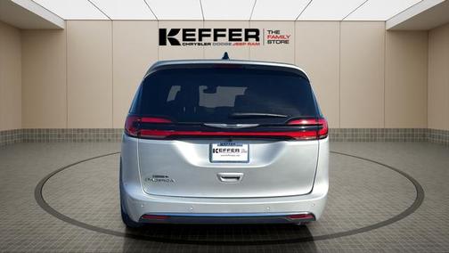 2026 Chrysler Pacifica L