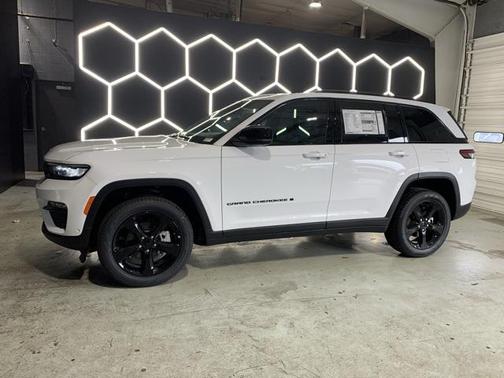 2025 Jeep Grand Cherokee Limited X