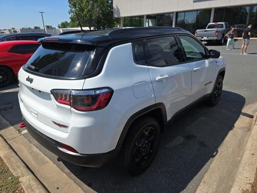 2023 Jeep Compass Trailhawk