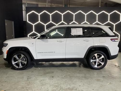 2023 Jeep Grand Cherokee 4xe Base