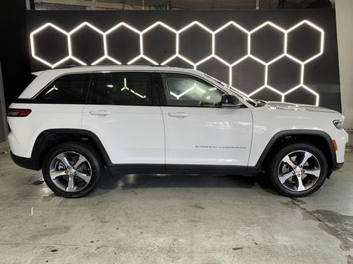 2023 Jeep Grand Cherokee 4xe Base