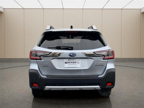 2023 Subaru Outback Touring XT