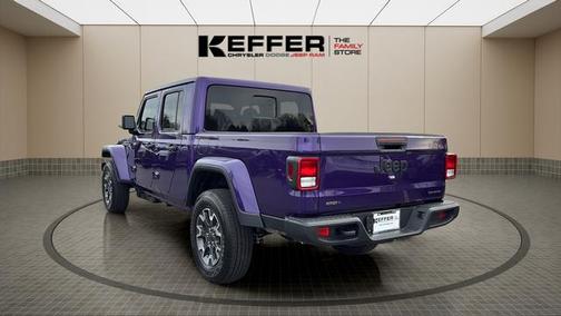 2026 Jeep Gladiator Sahara 4x4