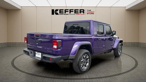 2026 Jeep Gladiator Sahara 4x4