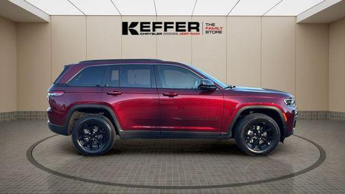 2026 Jeep Grand Cherokee Altitude