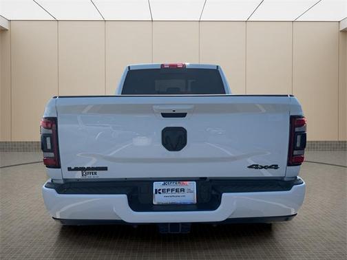 2024 RAM 2500 Laramie Crew Cab 4x4 6'4' Box