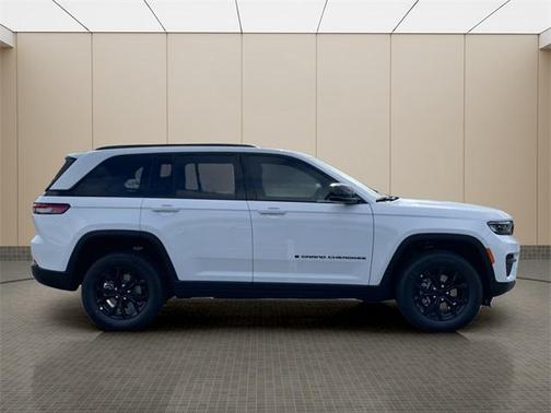 2025 Jeep Grand Cherokee Altitude