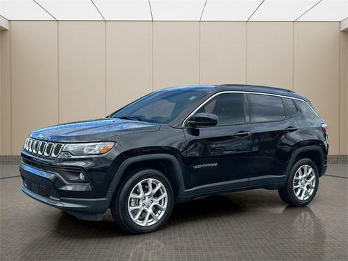 2023 Jeep Compass Latitude Lux