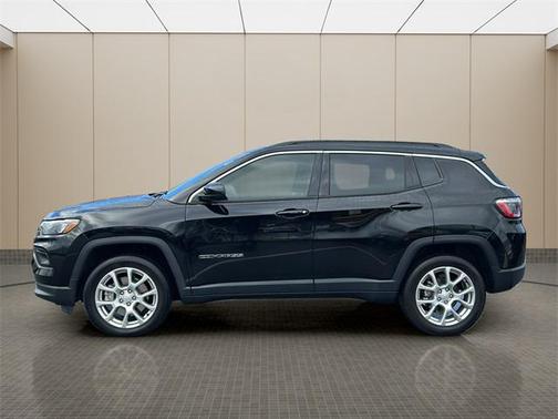 2023 Jeep Compass Latitude Lux