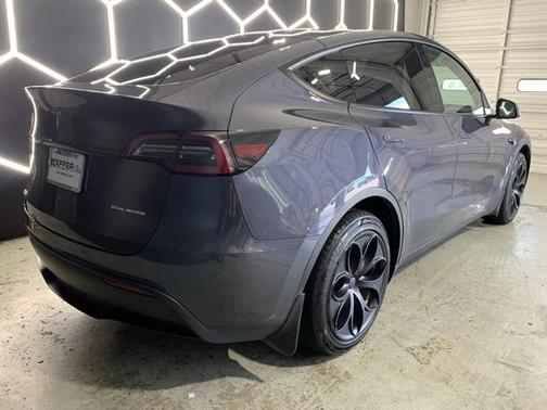 2021 Tesla Model Y Long Range Dual Motor All-Wheel Drive