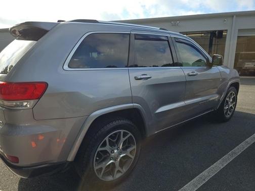 2018 Jeep Grand Cherokee Sterling Edition