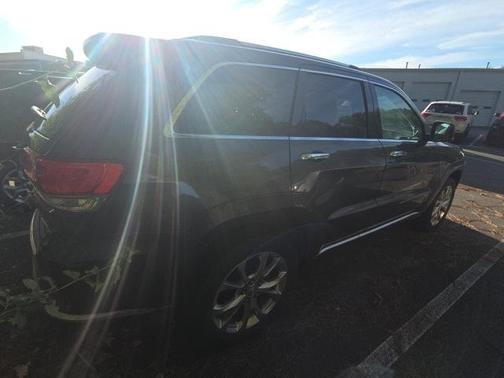2019 Jeep Grand Cherokee Summit