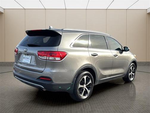 2017 Kia Sorento EX
