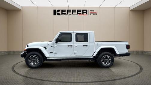 2026 Jeep Gladiator Sport S