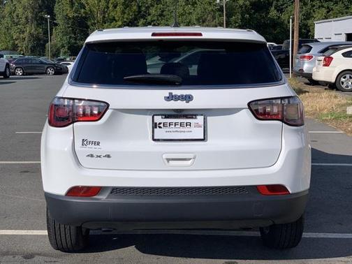 2024 Jeep Compass Sport