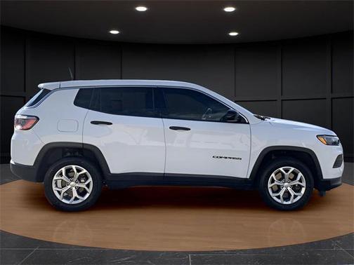 2024 Jeep Compass Sport