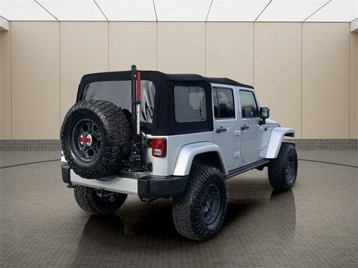 2012 Jeep Wrangler Unlimited Sahara