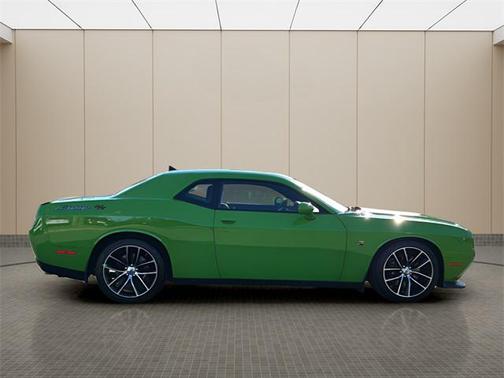 2017 Dodge Challenger R/T 392