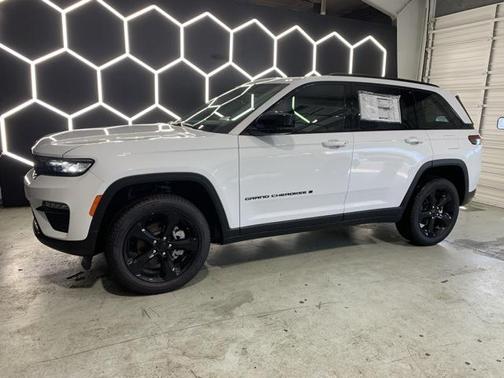 2025 Jeep Grand Cherokee Limited X