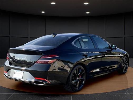2023 Genesis G70 3.3T RWD