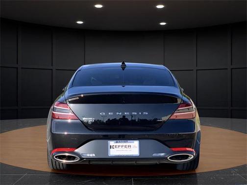 2023 Genesis G70 3.3T RWD