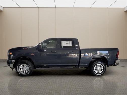 2025 RAM 2500 Tradesman Crew Cab 4x4 6'4' Box