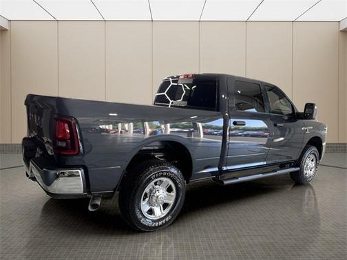 2025 RAM 2500 Tradesman Crew Cab 4x4 6'4' Box