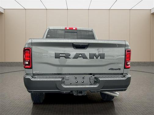 2026 RAM 2500 Tradesman Crew Cab 4x4 6'4' Box
