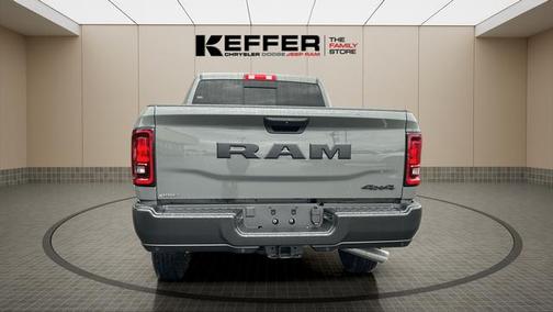 2026 RAM 2500 Tradesman Crew Cab 4x4 6'4' Box