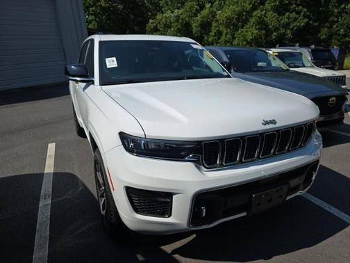 2022 Jeep Grand Cherokee Overland