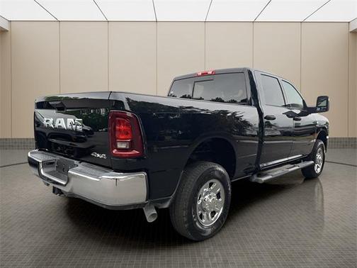 2025 RAM 2500 Tradesman Crew Cab 4x4 6'4' Box