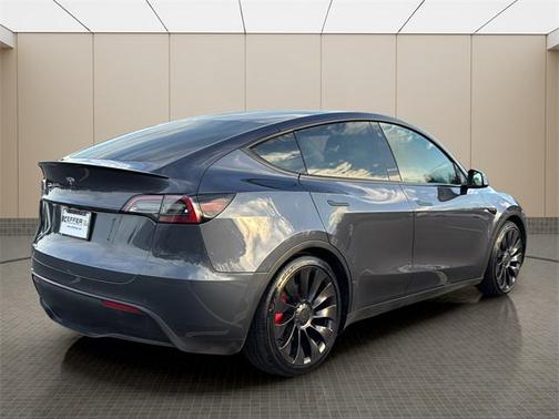 2022 Tesla Model Y Performance Dual Motor All-Wheel Drive
