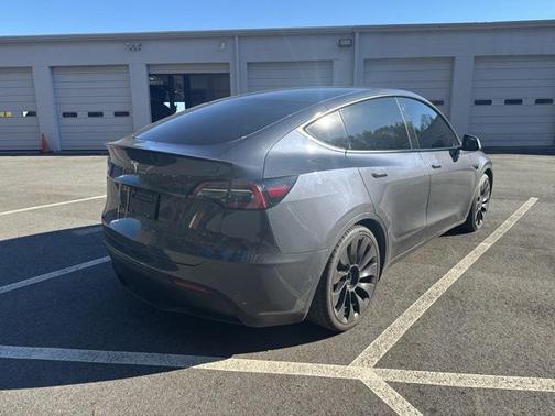2022 Tesla Model Y Performance Dual Motor All-Wheel Drive