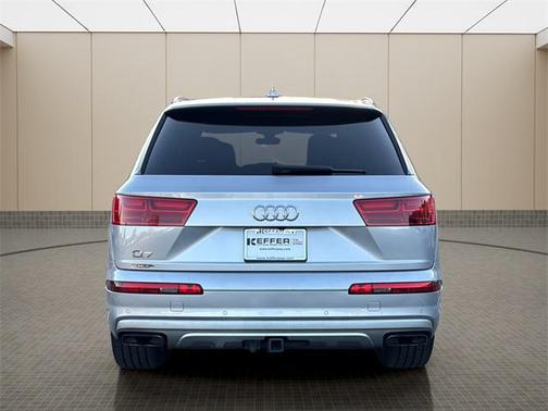 2019 Audi Q7 55 Premium Plus