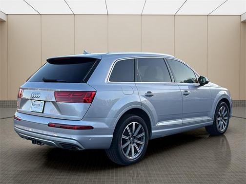 2019 Audi Q7 55 Premium Plus