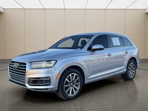2019 Audi Q7 55 Premium Plus