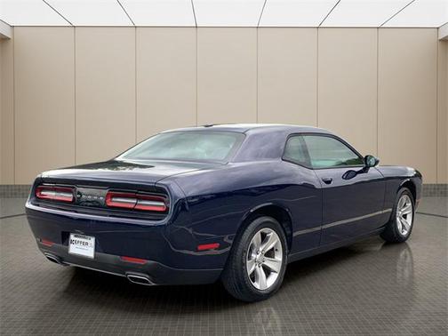 2016 Dodge Challenger SXT