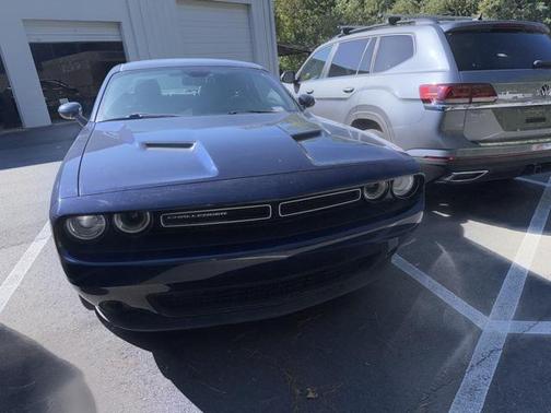 2016 Dodge Challenger SXT