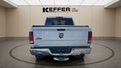 Bright White Clearcoat 2019 RAM 1500 Big Horn