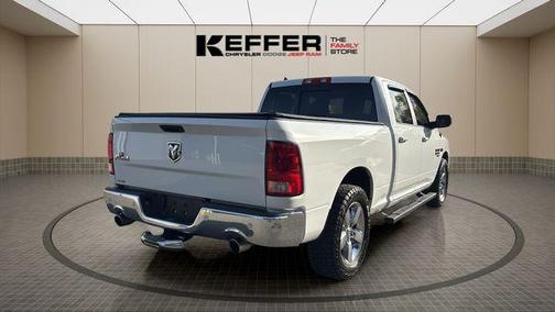 Bright White Clearcoat 2019 RAM 1500 Big Horn