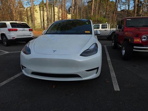 2024 Tesla Model Y Long Range